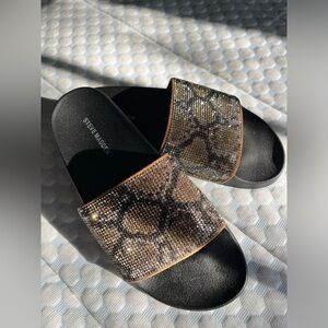 Steve Madden snake skin crystals slides size 8